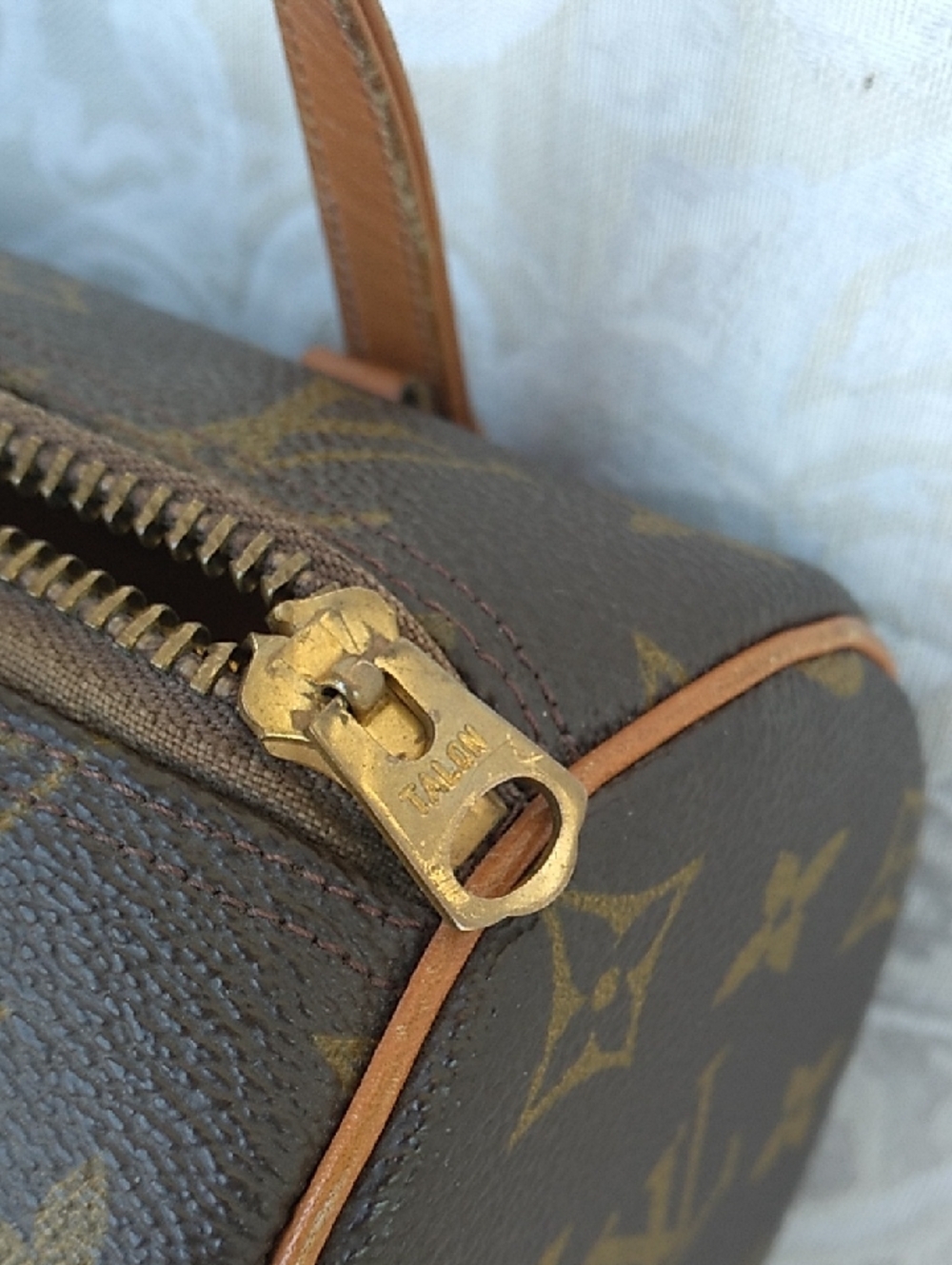 Vintage Louis Vuitton 70s Monogram Papillon Bag - Picture 4 of 16